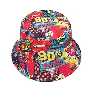 Vintage 90er Pop-Art Fischerhut mit bunten Retro-Prints und wendbarem Design