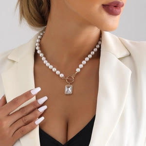 Elegant Imitation Artificial Pearl Necklace Alloy Rectangular Zircon Pendant OT Toggle Clasp Micro Pave Jewelry For Women Party