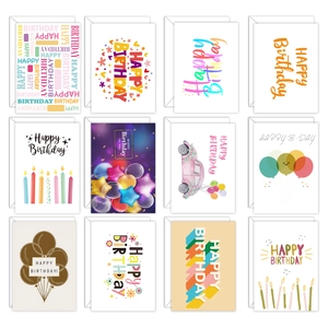 Vue détaillée de 12 modèles de cartes d'anniversaire avec des motifs festifs variés