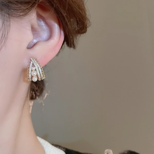 Luxe faux pearl and zircon drop earrings with gold-plated geometric hollow design