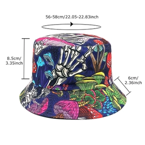Cappello da pescatore alla moda con teschi e funghi con dimensioni e protezione solare