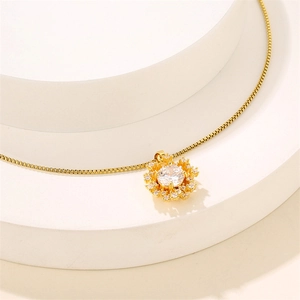Elegant stainless steel sunflower necklace with sparkling zircon crystals in gold finish