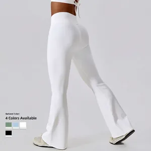 Pantalon de yoga évasé blanc à taille haute croisée avec texture côtelée et effet push-up