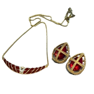 Vintage 18K gold-plated jewelry set with red enamel drop earrings and matching gold necklace
