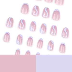 Lavendel-Französische Kunstnägel zum Aufkleben mit Wirbel- und Sternenmuster, kurze runde Form