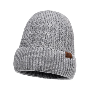Γκρι ανδρικός πλεκτός σκούφος με επένδυση fleece και δερμάτινο σήμα με νιφάδα χιονιού