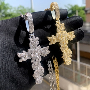 Collier Pendentif Croix Rose Hip Hop Cuivre Avec Zircone Iced Out Bijoux De Mode Unisexe