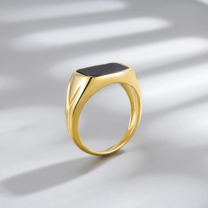 Minimalist S925 sterling silver gold plated ring with black onyx square gemstone