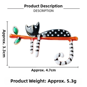 Detail view of cat brooch with dimensions 3.3x4.7cm and weight 5.3g on white background