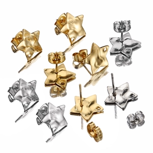 Textured 18k gold and silver star stud earrings made of durable titanium steel
