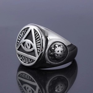 Mens vintage stainless steel Eye of Horus ring with intricate sunburst engraving