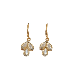 Teardrop clover earrings with cat eye stones and rhinestones in gold-tone finish