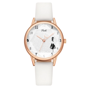 Orologio al quarzo da donna alla moda con cassa oro rosa, cinturino in pelle bianca
