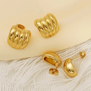 Gold-plated stainless steel chunky striped hoop and polished ball stud earrings set