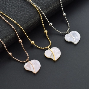 Titanium Steel Heart Pendant Necklace With Artificial Pearl Shell Inlay Minimalist Beaded Chain For Women Fashion Jewelry Accessory