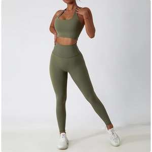 Ensemble de yoga vert olive pour femme avec legging taille haute et brassière