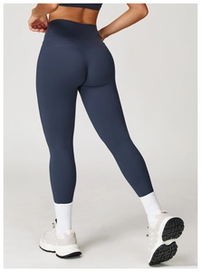 Rückansicht der High Waist Yogahose in Marineblau mit Push-Up Naht für Damen