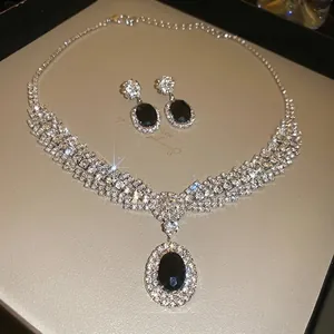 Luxury oval black gemstone jewelry set with vintage zircon V-shaped necklace and earrings