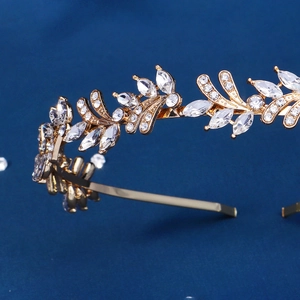 Elegant gold leaf headband with sparkling rhinestones for women hair styling accessory