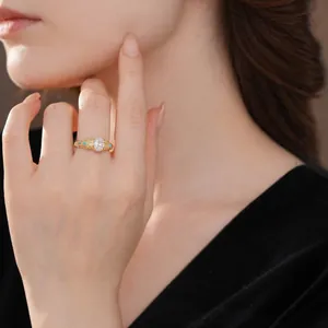 Bague Ouverte Ajustable Vintage Plaqué Or 18K Cuivre Zircon Blanc Ovale Accents Bleus Style Cour Bijoux Mode Femmes
