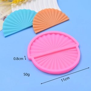 Pink fan-shaped silicone mold for DIY cake baking and handmade soap with 11cm diameter