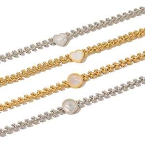 Eleganti bracciali in acciaio inossidabile placcato oro 18k con cuori in madreperla e catene