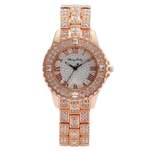 Montre à Quartz de Luxe pour Femme Boîtier en Métal Incrusté de Strass Bracelet en Acier Inoxydable Cadran Romain Élégante Montre-Bracelet de Mode pour Cadeau Quotidien de Mariage