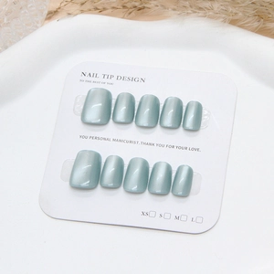 Faux ongles œil de chat vert émeraude courts et carrés, lot de 10 sur carte support