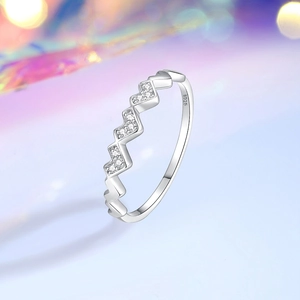 Elegant S925 sterling silver wavy ring with pave white cubic zirconia for women