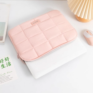 Pink quilted laptop sleeve for 14-inch notebooks with premium protective padding