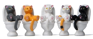 Set of 5 funny cartoon cats sitting on toilets miniatures for desk landscape decoration