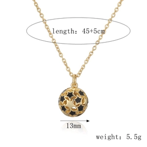 Detail showing dimensions of golden star pendant necklace with 45cm chain and 5.5g weight