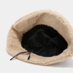 Chapeau bob épais en peluche beige avec oreilles d'ours et cordon réglable pour femme