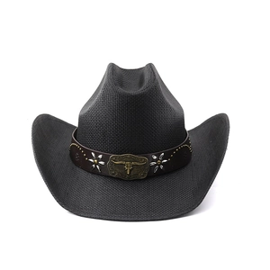 Chapeau de cowboy noir classique avec texture tressée, bande de cuir et emblème de taureau