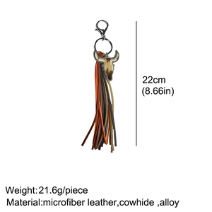 Detail of western bull head leather fringe keychain showing 22cm size and 21.6g weight