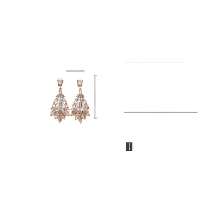 Detailed size specifications for vintage teardrop earrings with crystal rhinestones