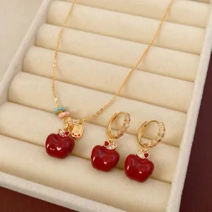 Set gioielli mela placcato oro 18k con collana smaltata rossa e orecchini abbinati