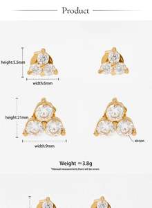 Detailed view of clover zircon stud earrings with precise dimensions and weight specs