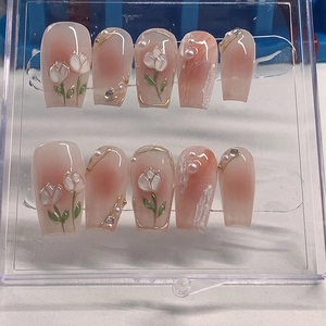 Handmade Press On Nails Tulip Flower Design 3D Embossed Blush Pink Gradient Artificial Pearl Gold Line Elegant Fake Nails