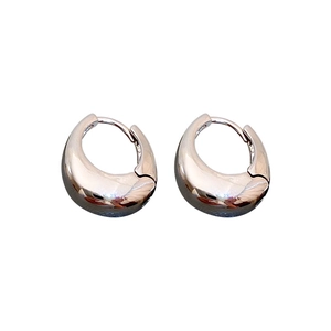 Boucles d'oreilles créoles géométriques en U or rose avec finition en métal poli