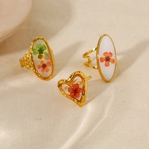 Ins Style Stainless Steel 18K Gold Plated Adjustable Ring Real Dried Flower Resin Sealed Floral Finger Ring For Women Jewelry