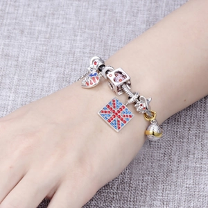 S925 sterling silver charm bracelet featuring a British Union Jack flag crystal pendant