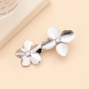 Baroque silver metal flower hair clip with rhinestones for elegant bridal styling