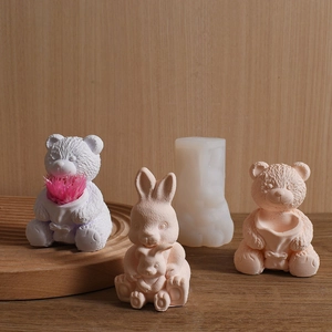 Stampo in silicone per candele animali con figurine di orsi e conigli in gesso