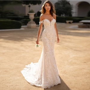 Robe De Mariée Sirène Dentelle Épaules Dénudées Encolure Coeur Appliques Florales Robe De Mariée Longue Traîne Élégant Ivoire