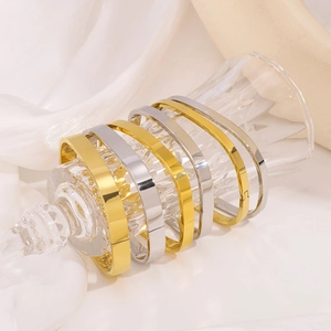 Bracelet minimaliste en acier inoxydable avec boucle carrée en or et argent