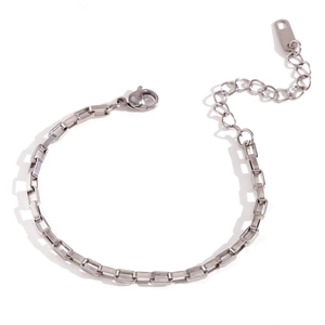 Detailed macro view of the rectangular link chain and secure lobster clasp on the silver bracelet
