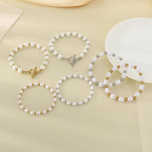 Elegante Bracciale Di Künstliche Perle Di Conchiglia Bianca Acciaio Inossidabile Künstliche Perle Tonde Oro Argento Chiusura Gioielli Per Donna