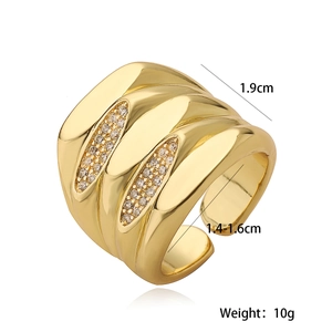 Detailed size chart of 18K gold plated wide wavy ring with micro-paved zircons