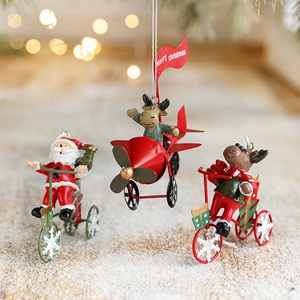 Christmas Hanging Ornaments Santa Claus Reindeer Flying Airplane Tricycle Metal Resin Painted Festive Tree Holiday Decoration